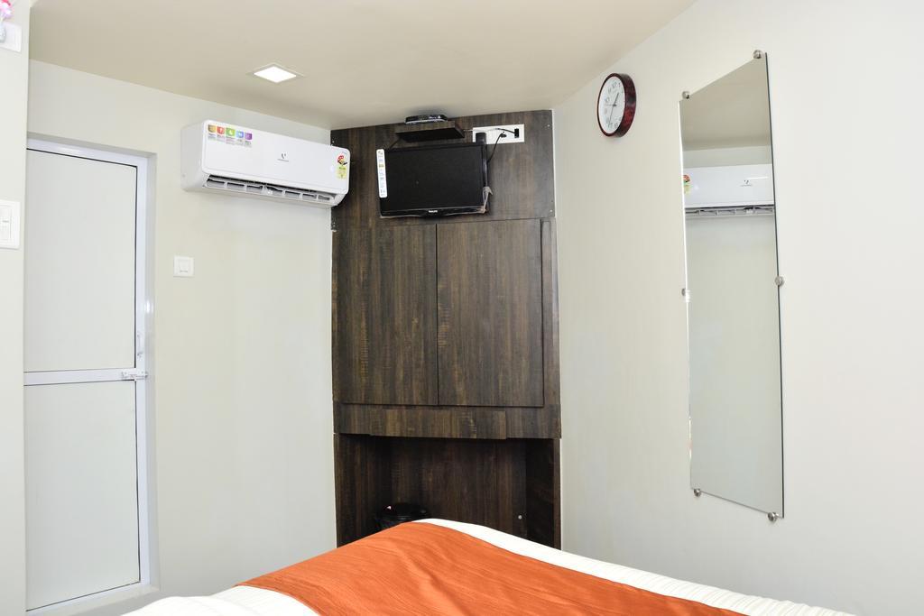 Premier Inn Bombay Exterior foto